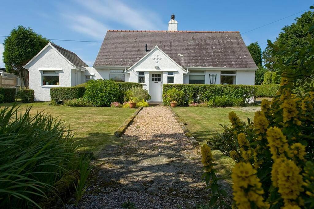 Cae Grugog Cottage-3 Bed-Sleeps 6-Ground Floor Bathroom Триадър Екстериор снимка