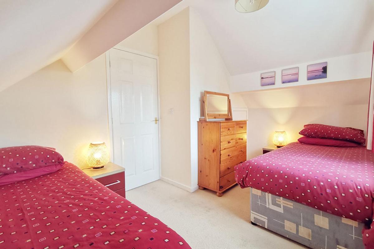 Cae Grugog Cottage-3 Bed-Sleeps 6-Ground Floor Bathroom Триадър Екстериор снимка