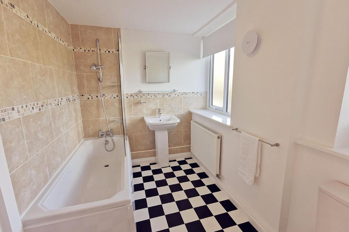 Cae Grugog Cottage-3 Bed-Sleeps 6-Ground Floor Bathroom Триадър Екстериор снимка